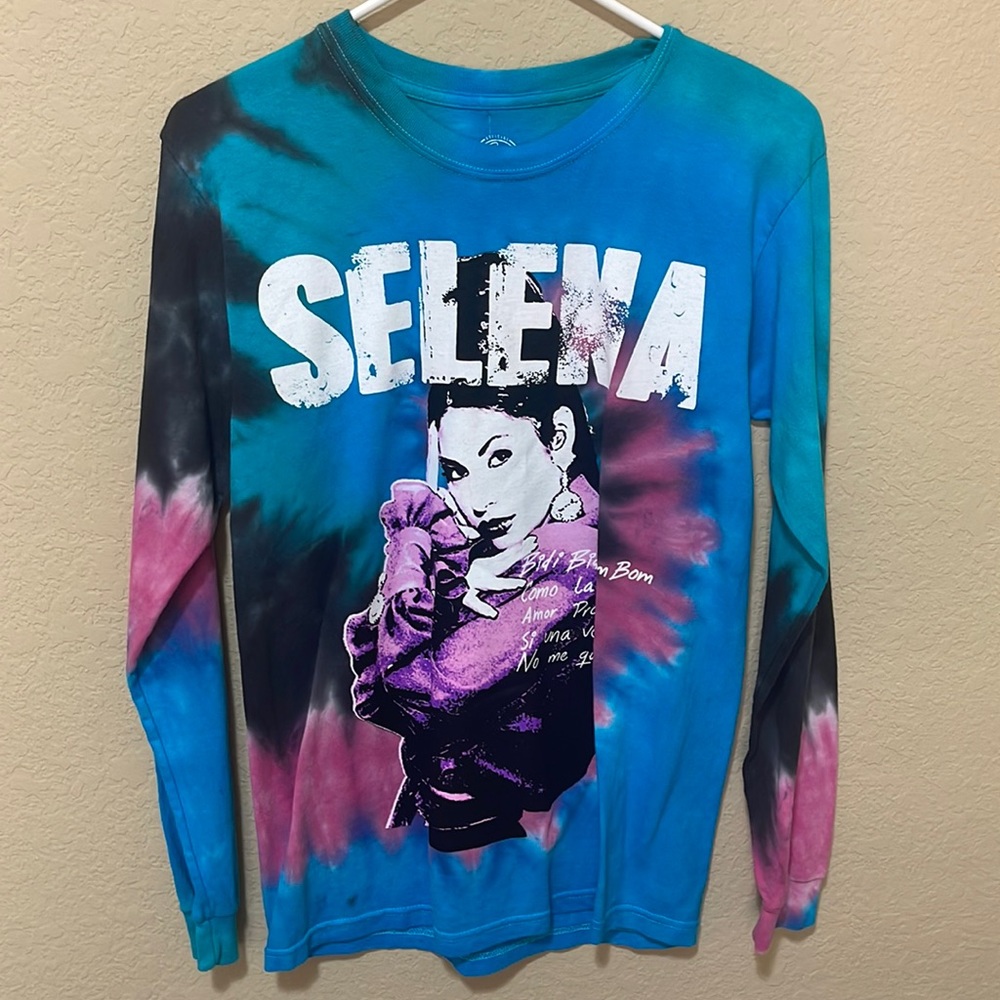 Selena long sleeve tee